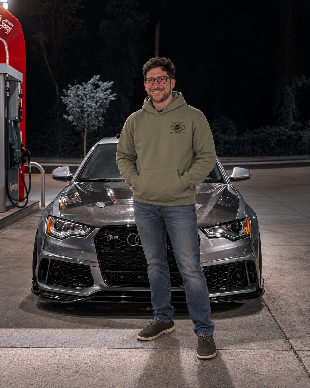 3.0-Work chassis hoodie